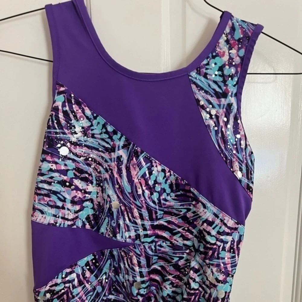 Girls Danskin Now XL.
